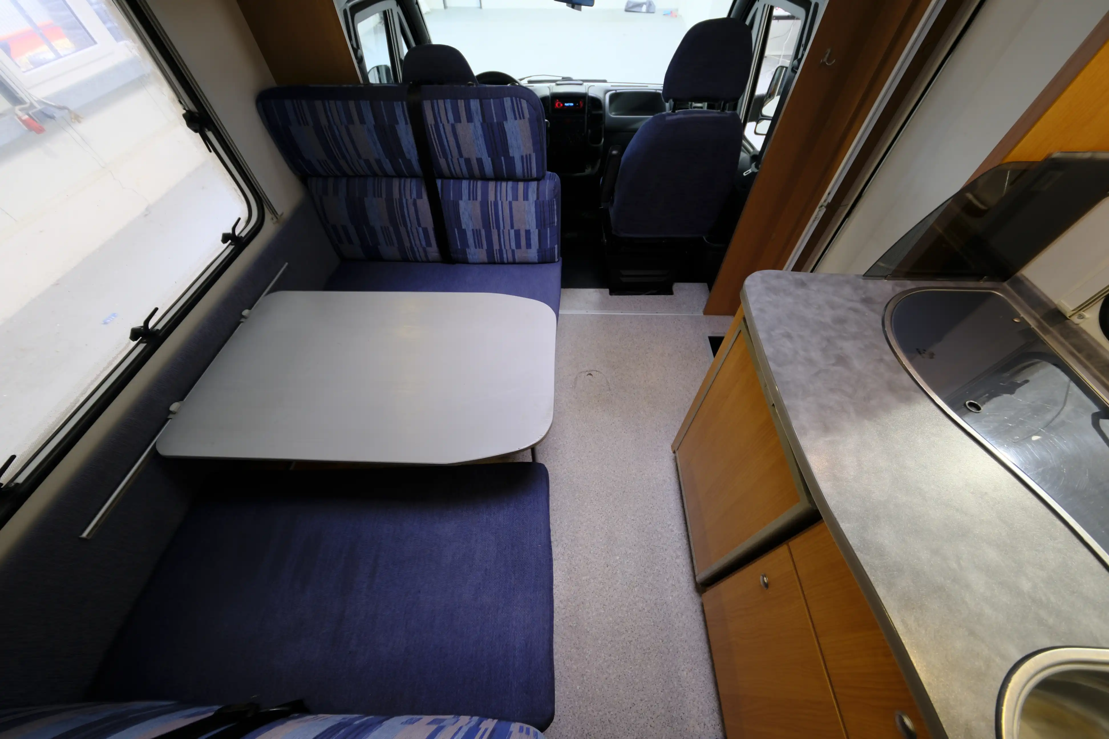 KNAUS Sport Traveller 605 DKG